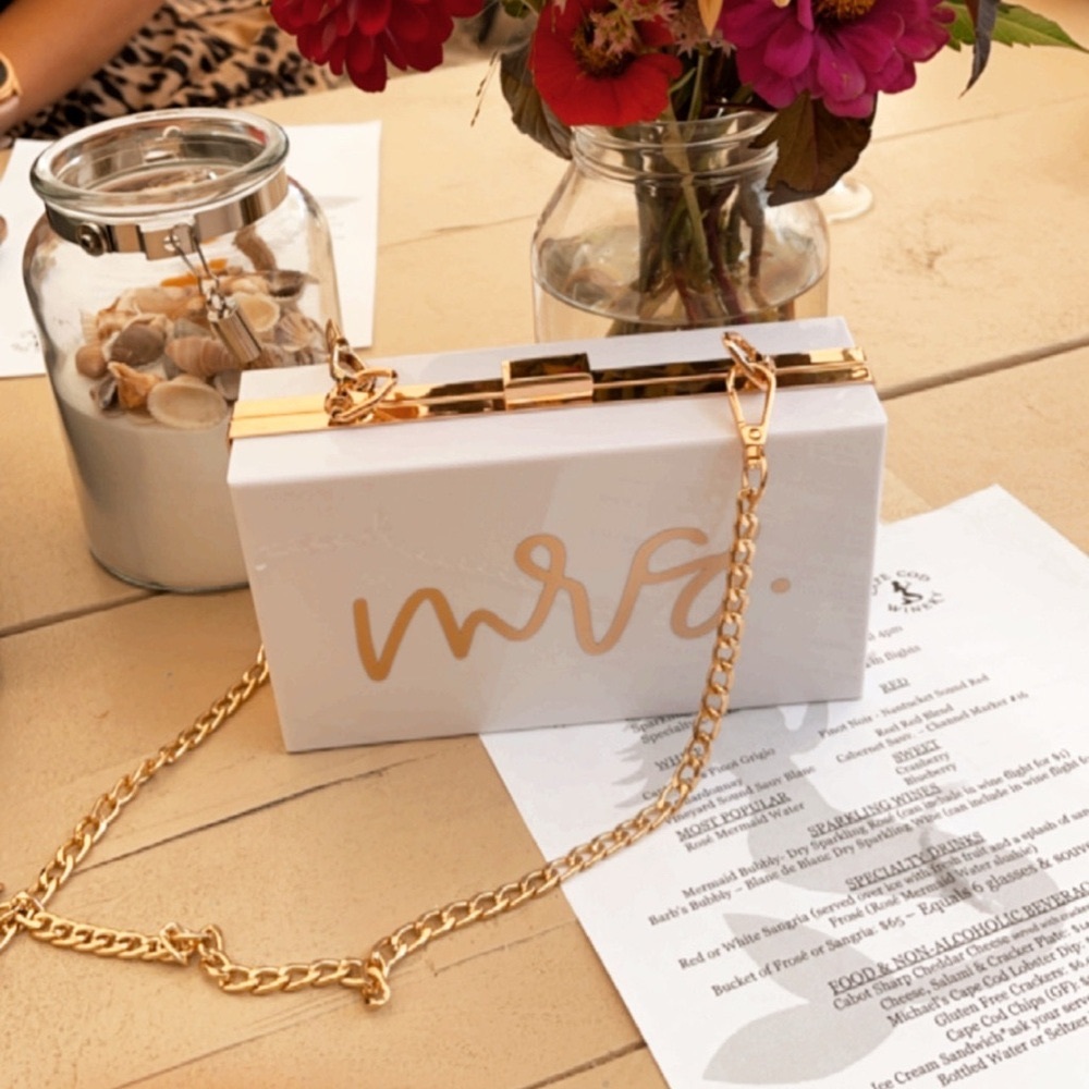 Bride to Be - White and gold purse Mrs